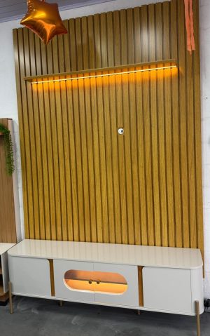 Painel Nobre Larg. 1.85m + Rack Larg. 1.80