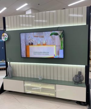 Home Soberano Reflecta 230cm c/ Led para Tv até 85 "