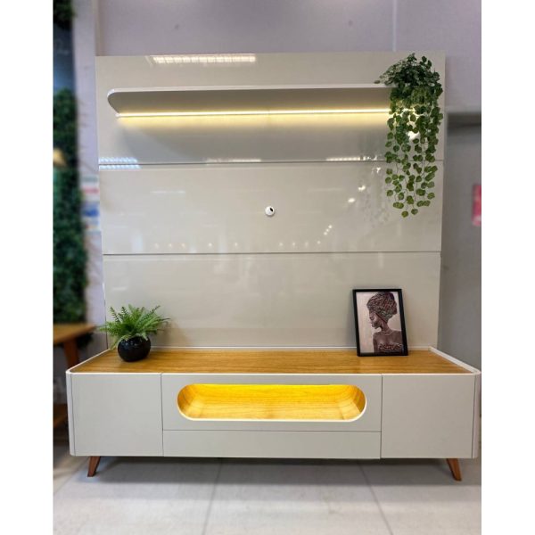 Painel até 85″ Royal 220  + Rack Nobre 210